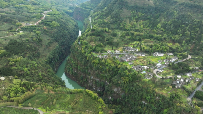 花滩峡谷春色美丽乡村航拍视频素材