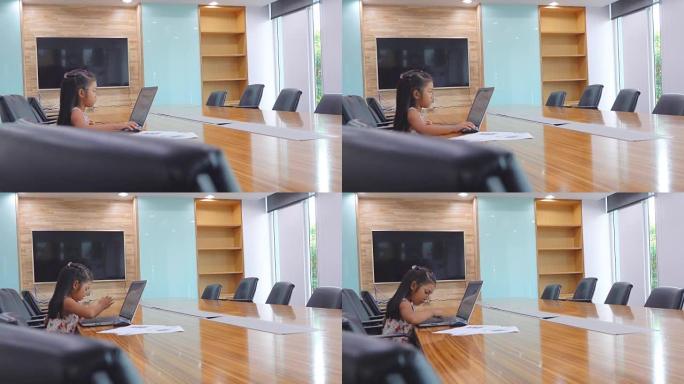 4K: 亚洲女孩在会议室使用台式电脑