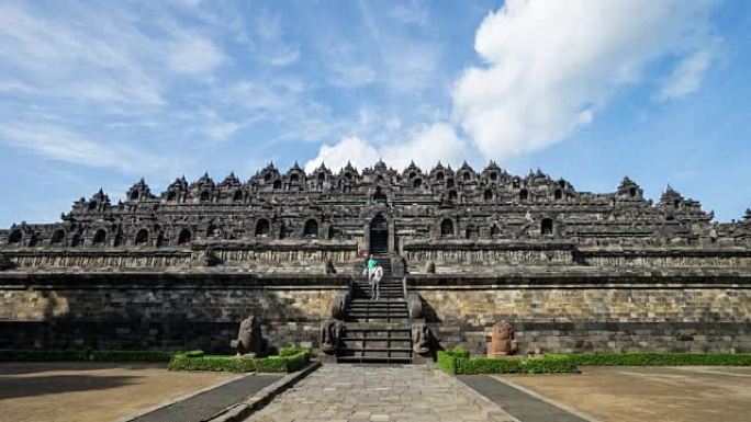 印度尼西亚爪哇日雅加达的传统佛教寺庙婆罗浮屠建筑群