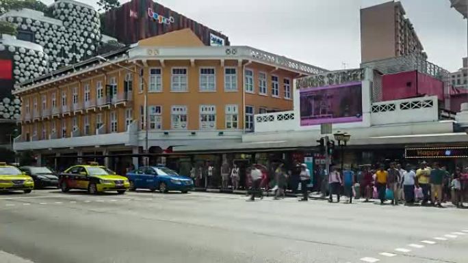位于武吉士街的新加坡行人过马路