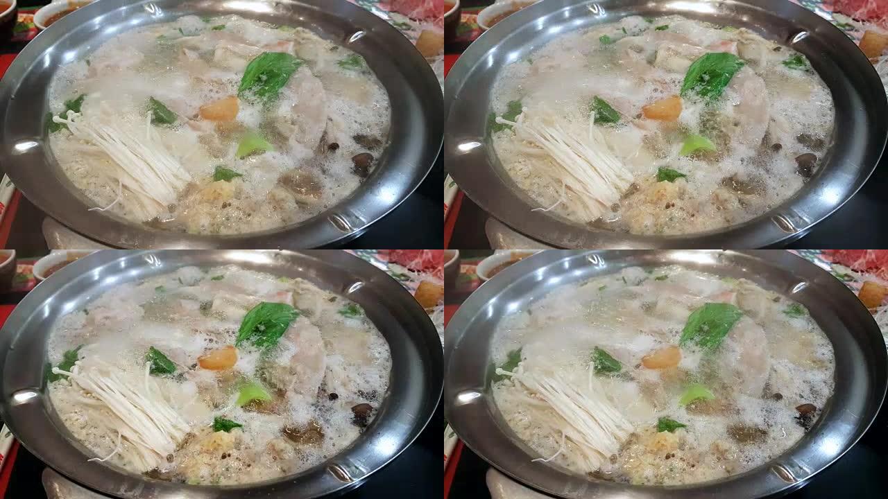 热煮汤，寿喜烧kbu热po泰式食品 (Moo Jum)