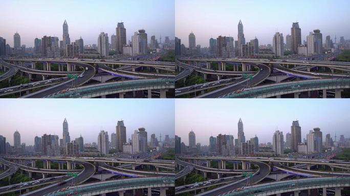 上海复杂高架道路上的交通