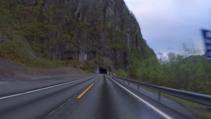 挪威峡湾驾驶的POV汽车: 索格峡湾的户外