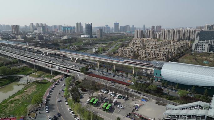 西安桃花潭地铁交通高速行驶