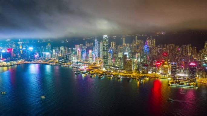 香港维多利亚港夜间市区交通的超度鸟瞰图