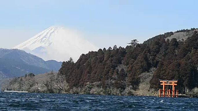 从箱根看富士山生态湖泊大海景色