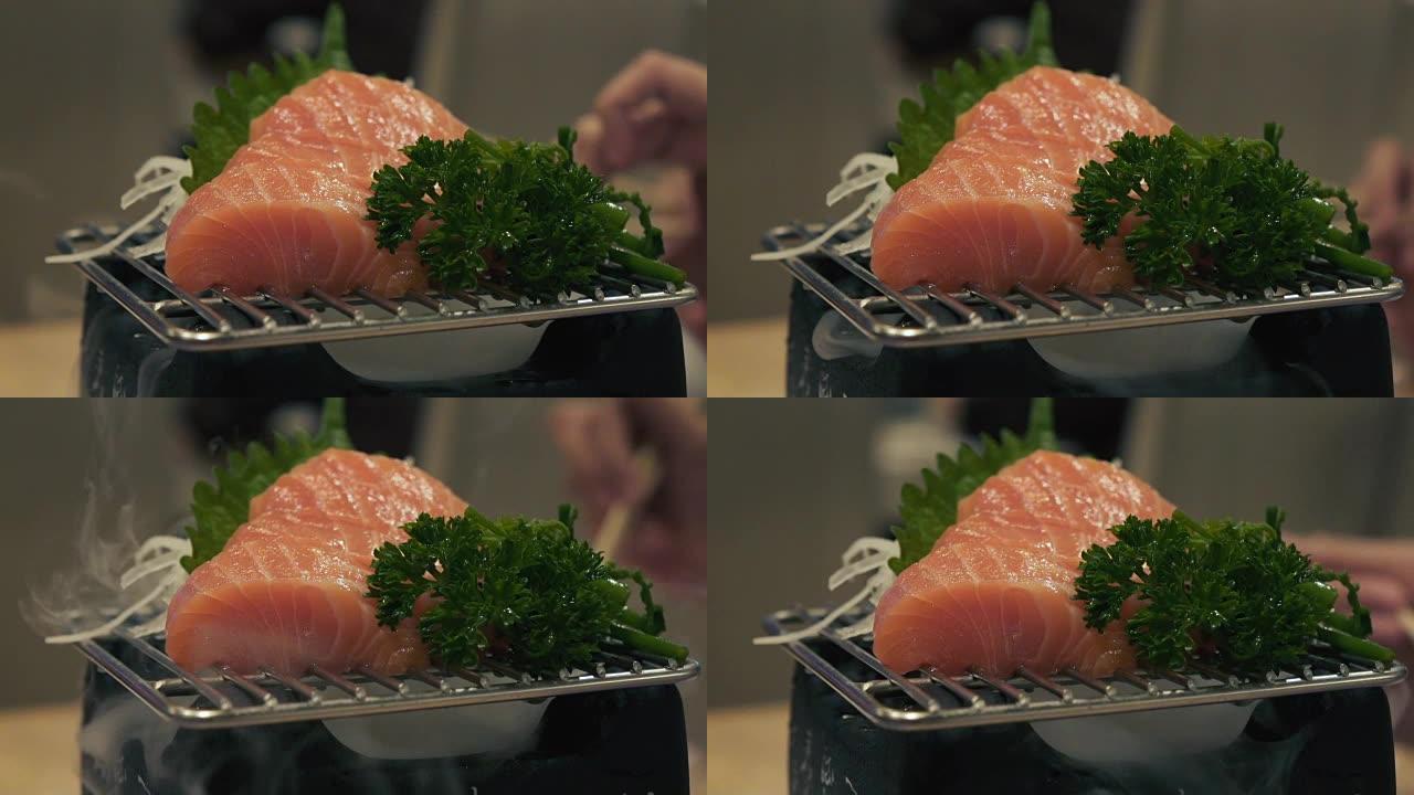 鲑鱼寿司鲑鱼寿司