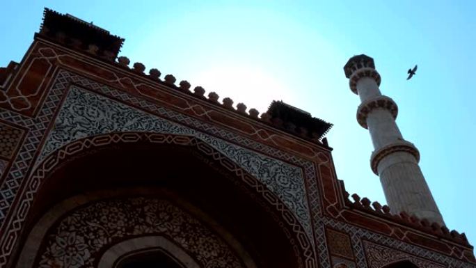 泰姬陵-一座陵墓清真寺，位于印度阿格拉，亚穆纳河畔
