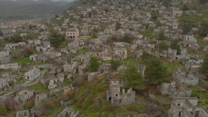 土耳其一个废弃城镇的航拍