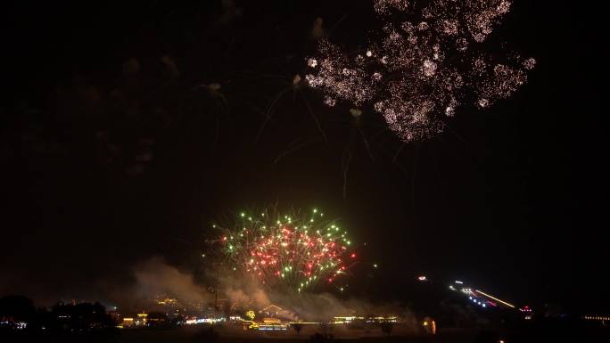 武汉木兰草原5a景区烟花夜景