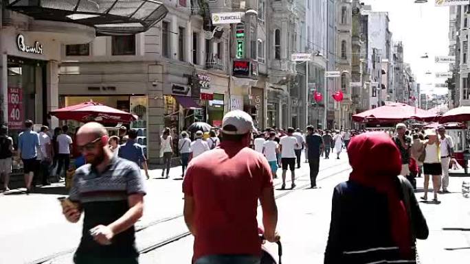 Taksim people are walking