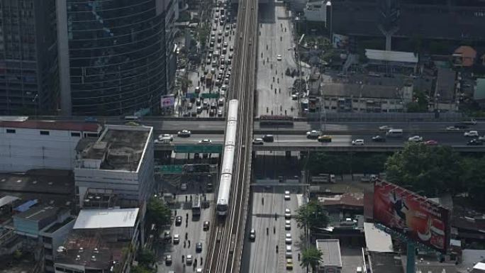 泰国曼谷沙顿路早高峰时段的交通状况