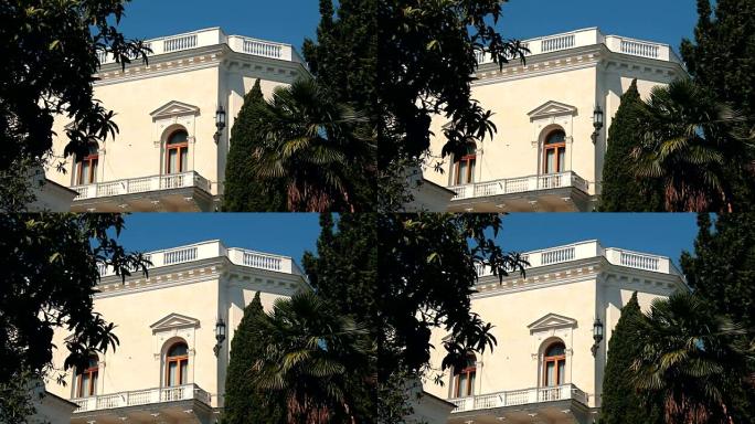 拱形窗户和阳台letgim day。雅尔塔。克里米亚。