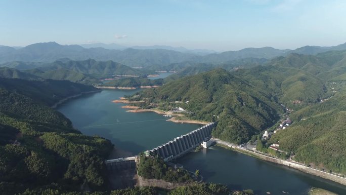 航拍 水库 风光  大坝  山水  大气