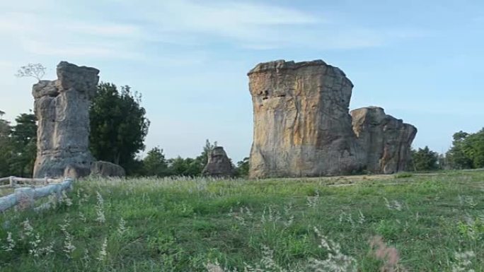 淘: 泰国的Mo Hin Khao Chaiyaphum Stone Henge