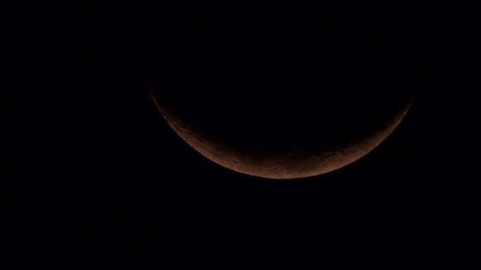 4K: 月亮月亮月牙