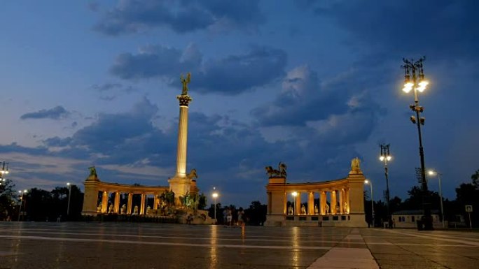 夜间在布达佩斯的英雄广场