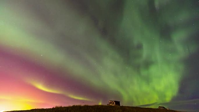 延时: 冰岛凯夫拉维克的北极光北极光