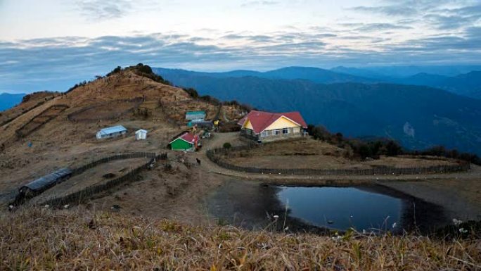 LD TL Tonglu trekkers hut morning time，大吉岭区，印度北部