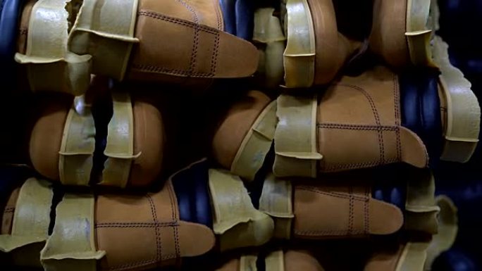 鞋厂的靴子生产关闭