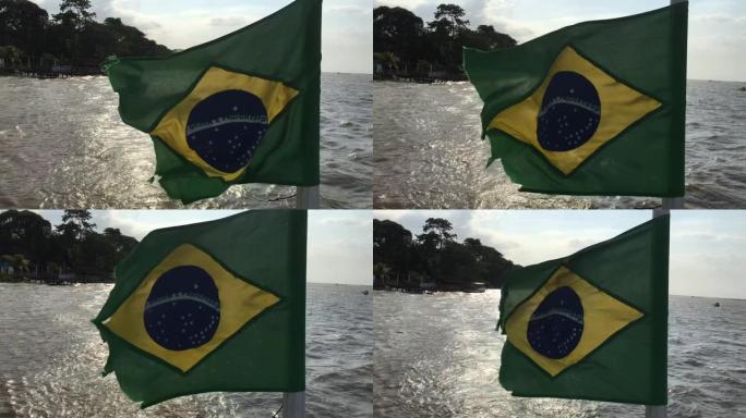 巴西国旗在贝伦河上航行Pará