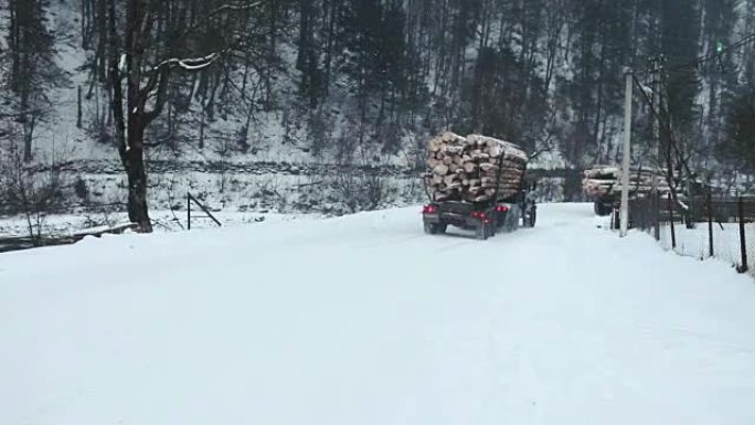 木材卡车