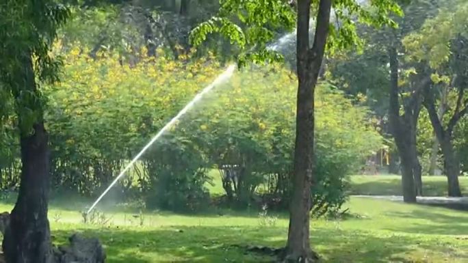 洒水器喷水素材