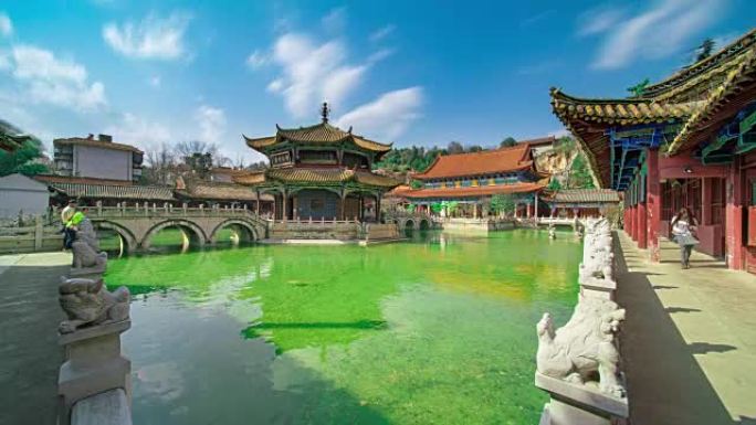 中国昆明的圆通寺或金庙