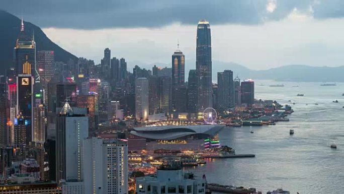 延时: 黄昏时香港空中天际线城市景观