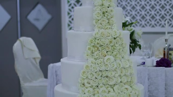 巨大的结婚蛋糕巨大的结婚蛋糕
