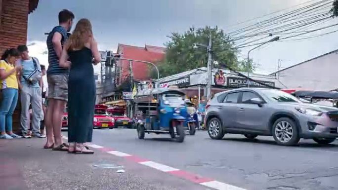 泰国清迈过马路的时间流逝
