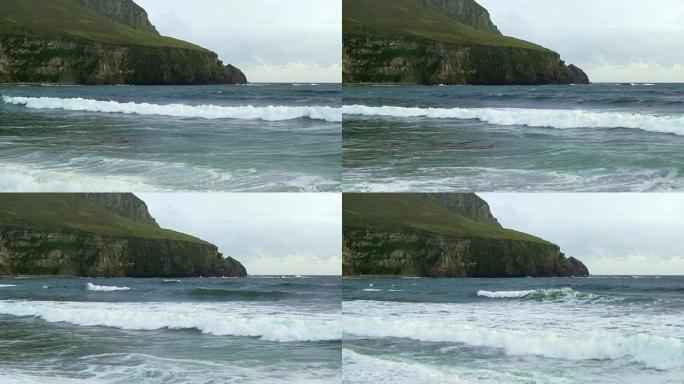 杜埃加 (Dooega) 在爱尔兰的阿奇尔岛 (Achill Island) 上