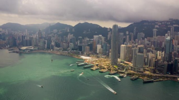 中国香港维多利亚港市区交通的超度俯视