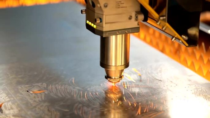 金属数控激光切割，现代工业技术。