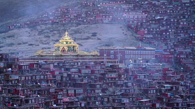 Larung Gar(Larung Five Sciences Buddhist Academy)。