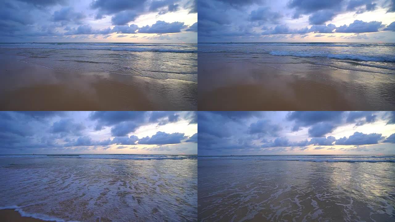 海滩和大海上的日落