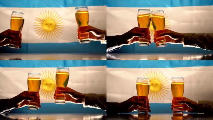 球迷叮当作响的啤酒杯，背景上的阿根廷国旗，运动队的支持