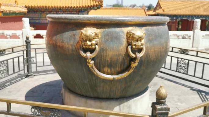随拍北京故宫鎏金铜缸