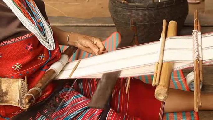 丝绸编织手工工艺