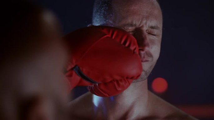 SLO MO LD男拳击手戴着手套打脸