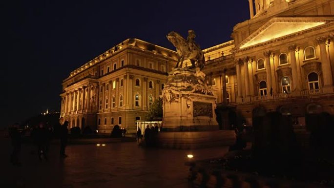 布达佩斯王宫和萨伏依的尤金亲王纪念碑