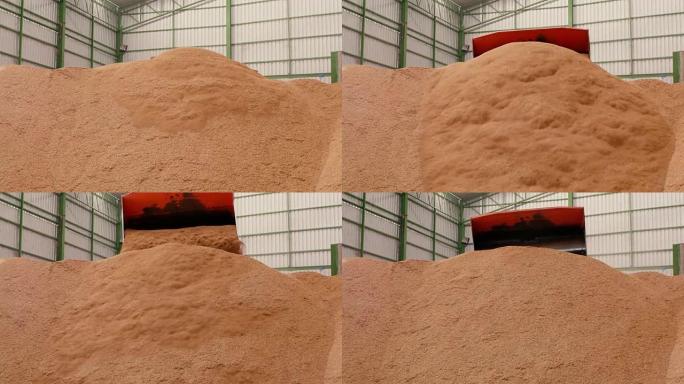 带大米的农用拖拉机手柄