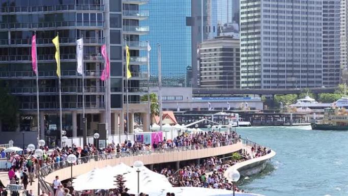澳大利亚悉尼环形码头的人群