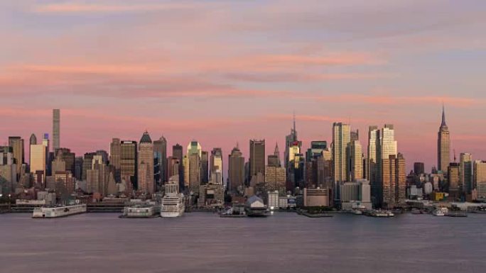 纽约市中心天际线的昼夜时间流逝