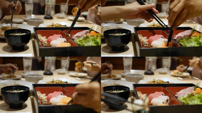 家人喜欢在餐桌上吃日本料理