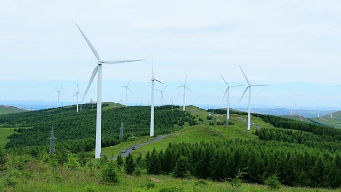 山区风力涡轮机生态唯美景观