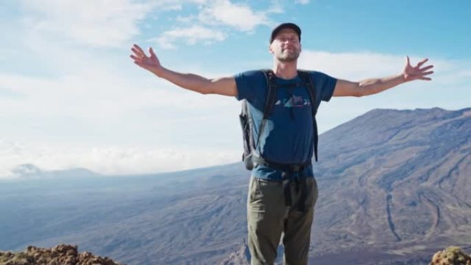 征服群山外国人老外登山爬山