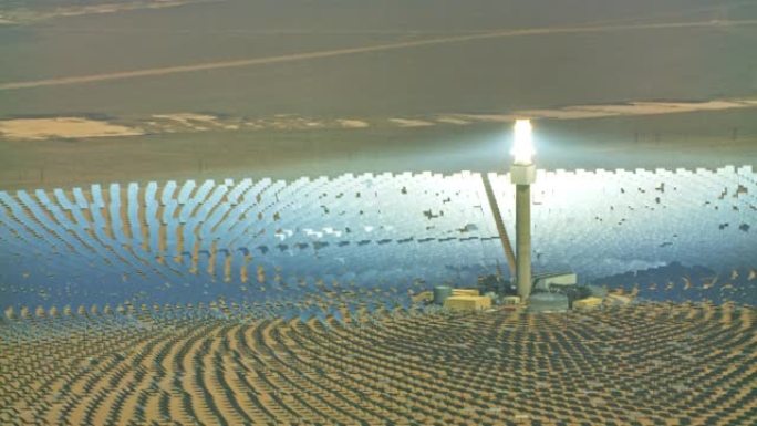 美国内华达州托诺帕附近沙漠中的空中新月沙丘太阳能发电厂
