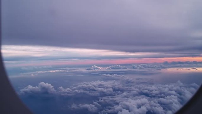 天空上的云，从飞机上看