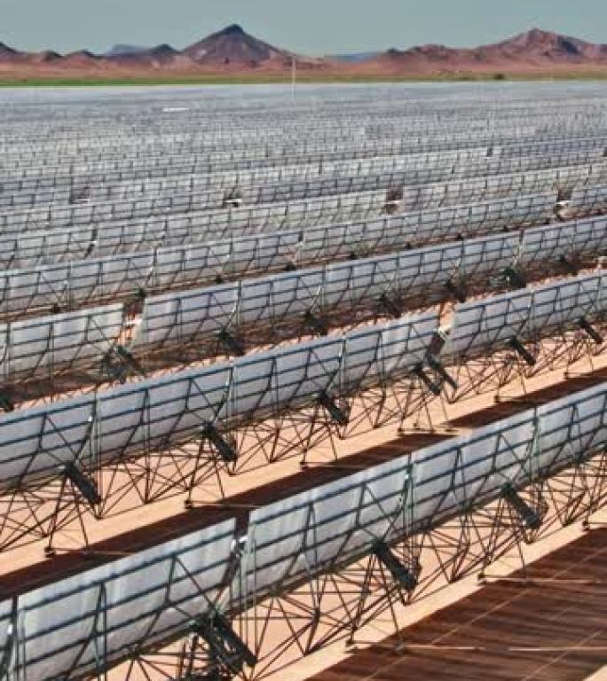 亚利桑那州太阳能农场的抛物线槽-垂直天线